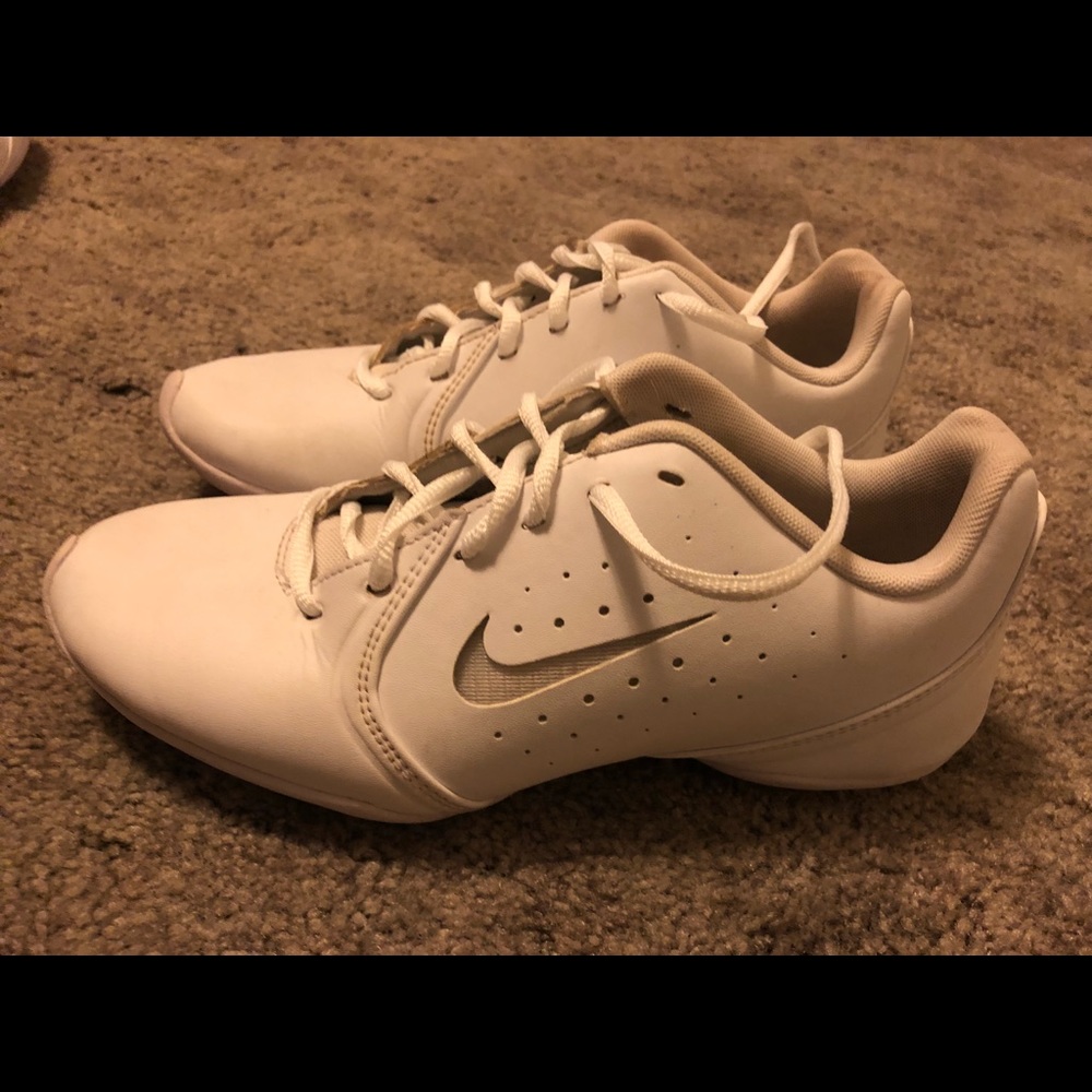 Nike Shoes Size 6.5 in almost perfect condition